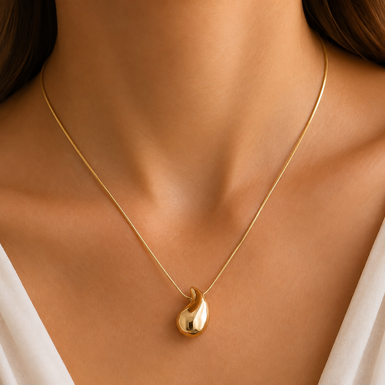 Große Tropfenwasserhalskette - Goldene Kette mit Tropfenanhänger