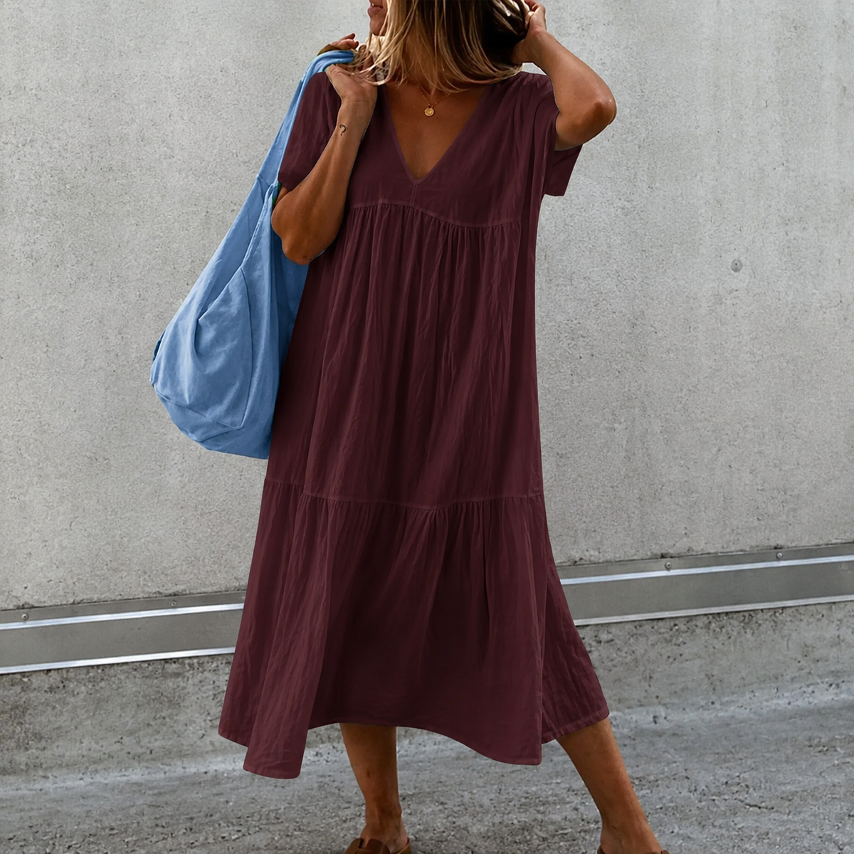 Deanna - Bequemes und flexibles Freizeitkleid mit V-Ausschnitt