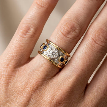 Sierra – Vintage goldfarbener Ring mit eingearbeitetem Zirkon