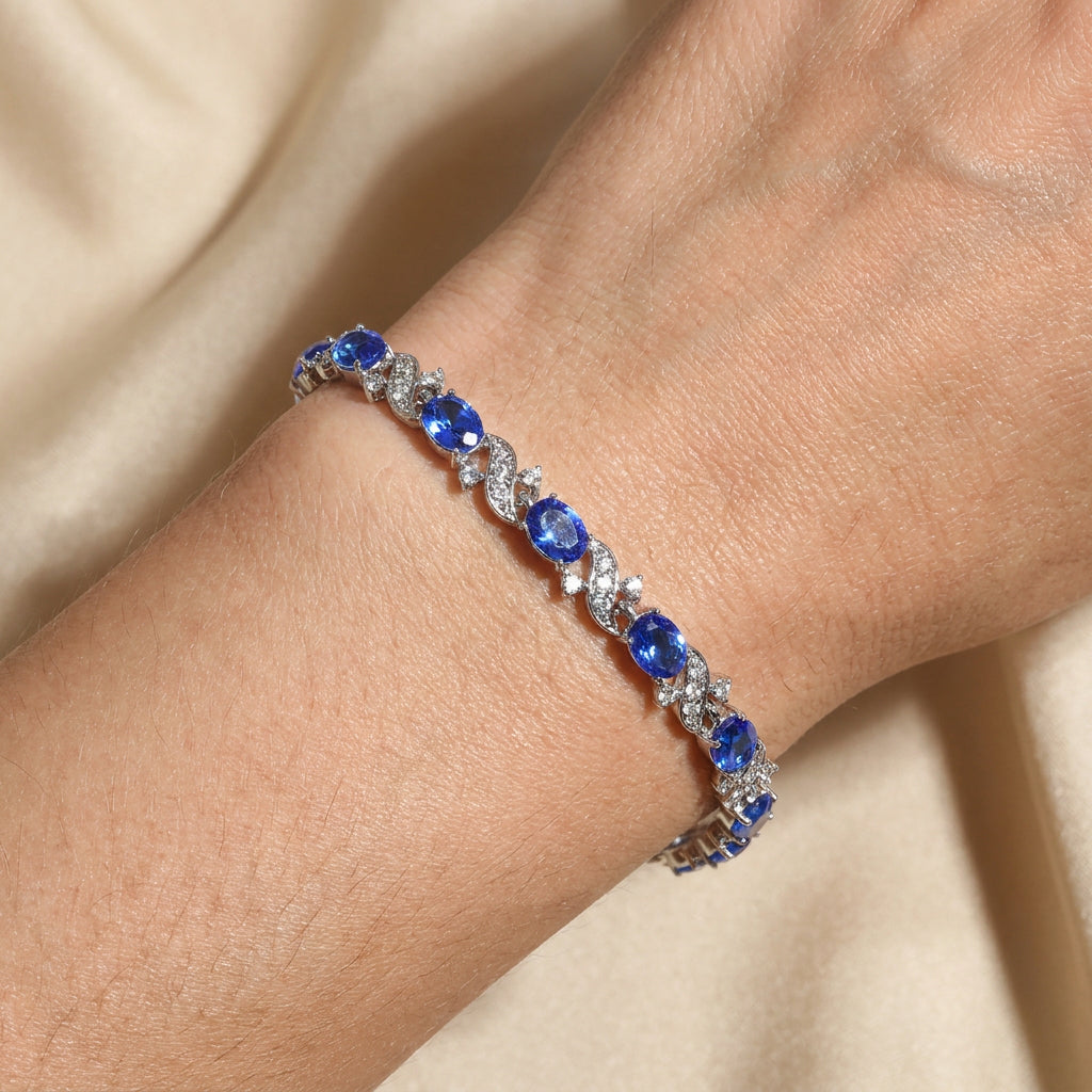 Carol – Stilvolles goldenes Armband
