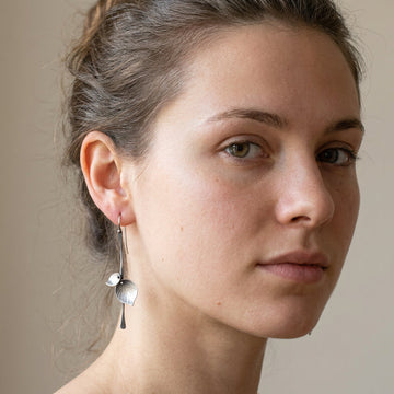 Alira – Vintage-Blattohrringe in Silber