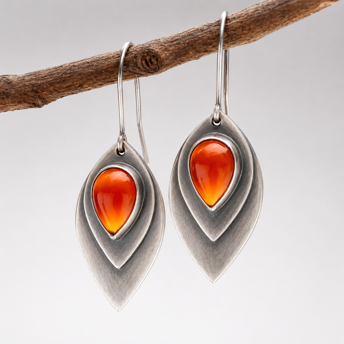 Inès – Vintage-Ohrhänger mit orangefarbenem Stein und Sterlingsilber