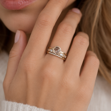 Soline – Ring mit Kristall in goldener Fassung