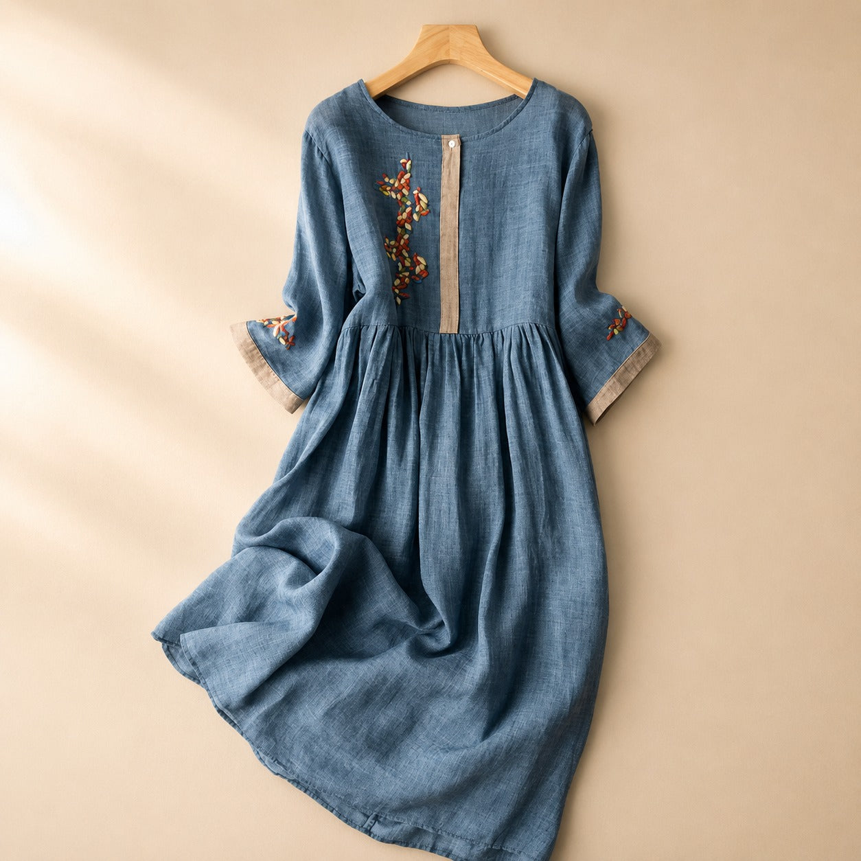 Laura - Bequemes Boho-Kleid mit Verzierungen