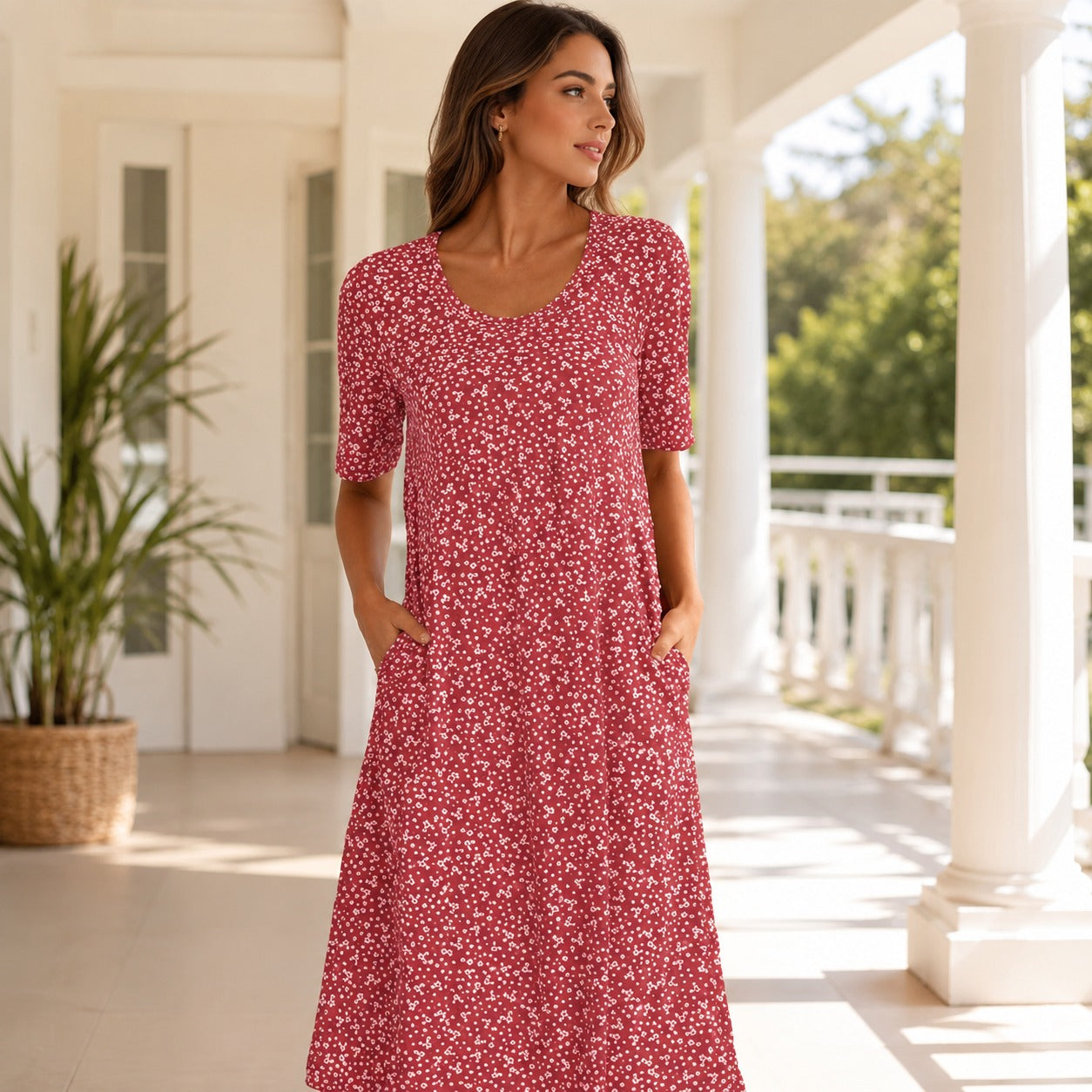 Yasmin - Kurzes Kleid mit Blumenprint und Ärmeln