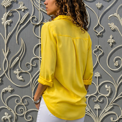 Aiah - Luftige Bluse mit V-Kragen