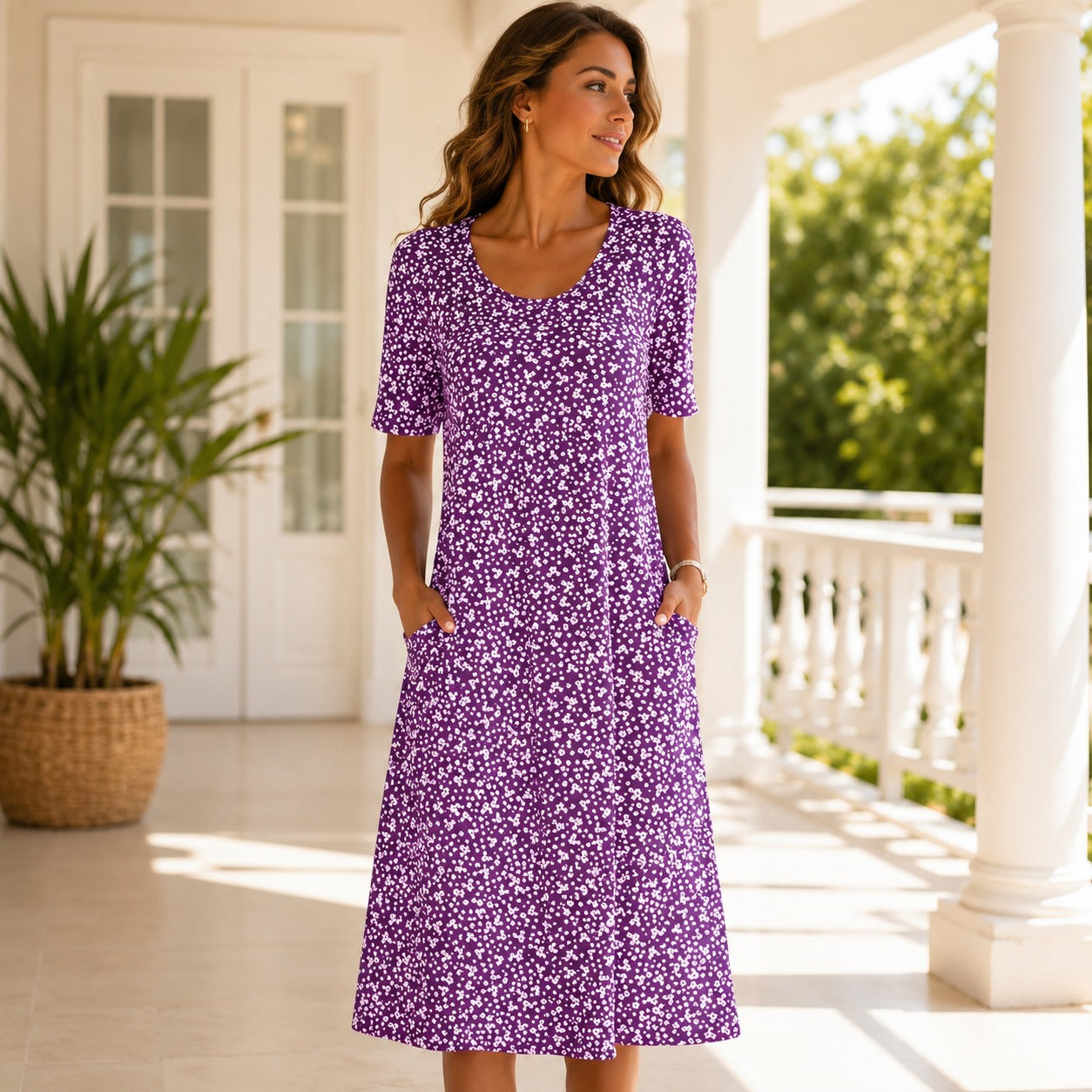 Yasmin - Kurzes Kleid mit Blumenprint und Ärmeln