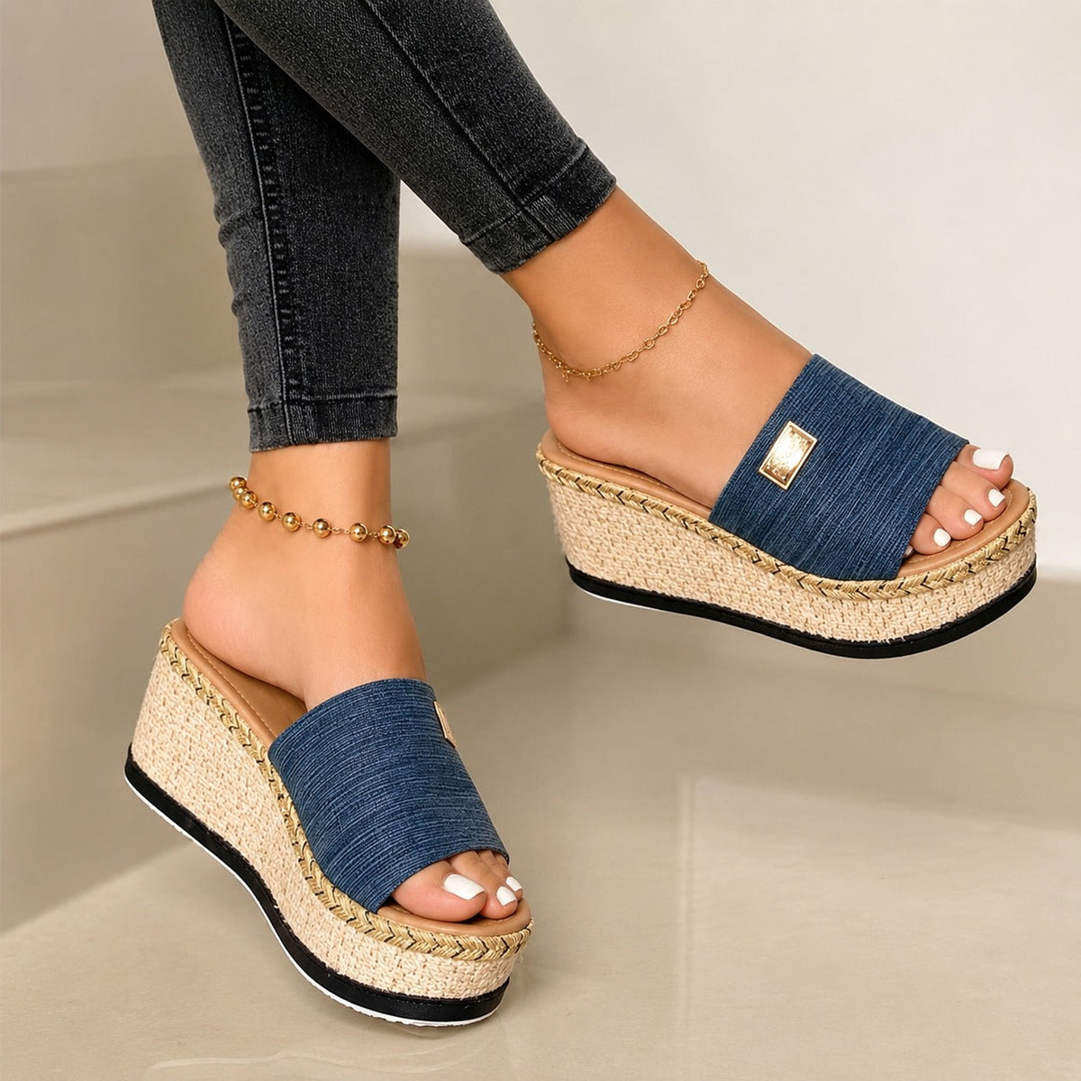 Camilla - Elegante hohe Keilsandalen