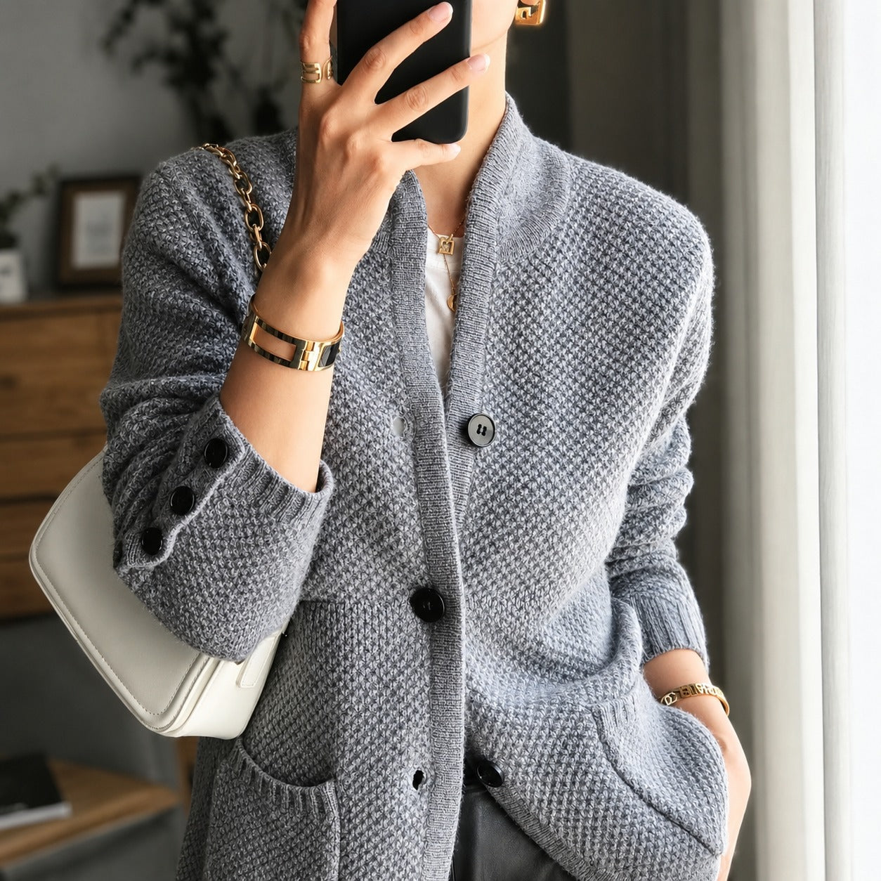 Edda - Bequemer Cardigan mit Knöpfen