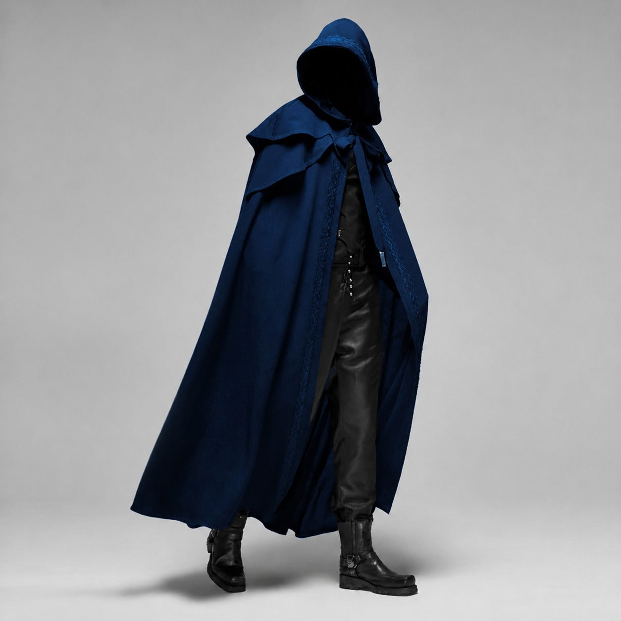 Lucien - Elegantes Kapuzencape im Gothic-Stil