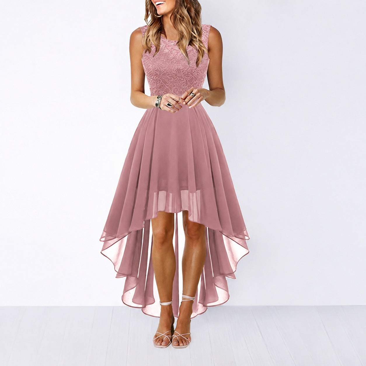 Airish - Anziehendes asymmetrisches Kleid