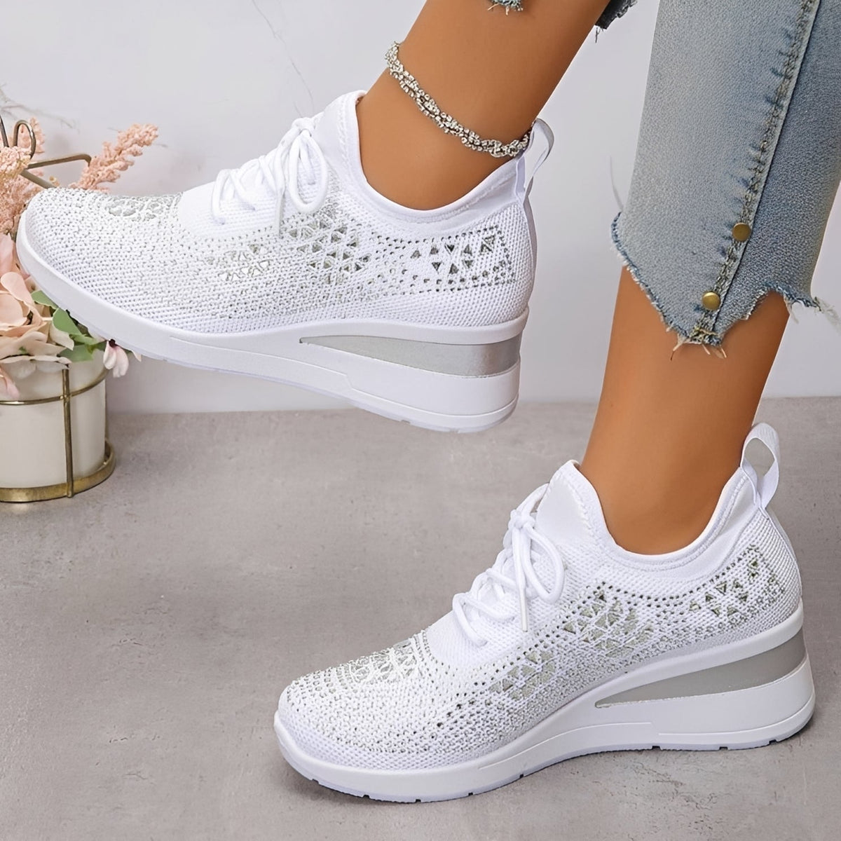 Elodie - Modische bequeme Sneakers mit glänzenden Akzenten