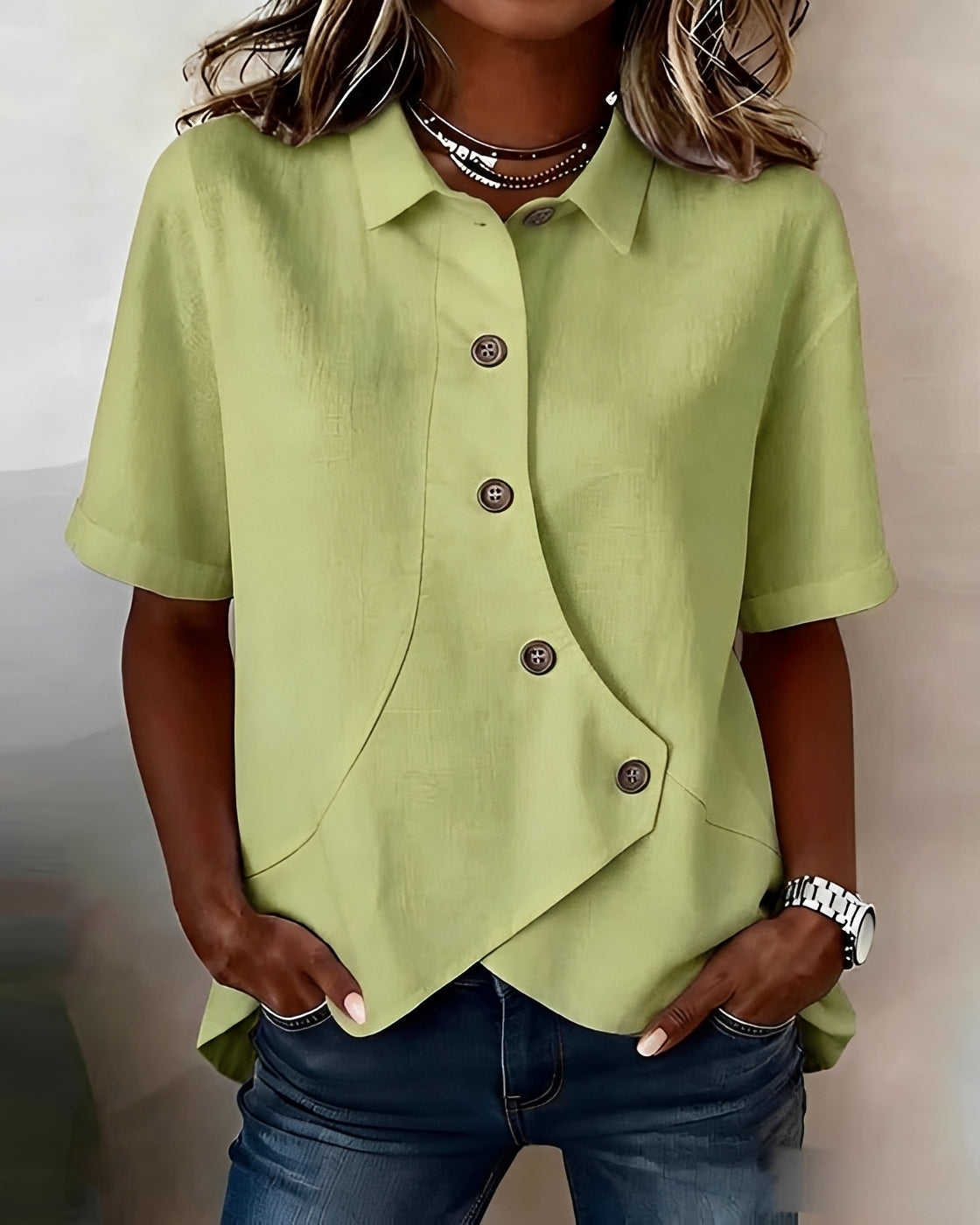 Mia - Bluse mit schräger Knopfleiste