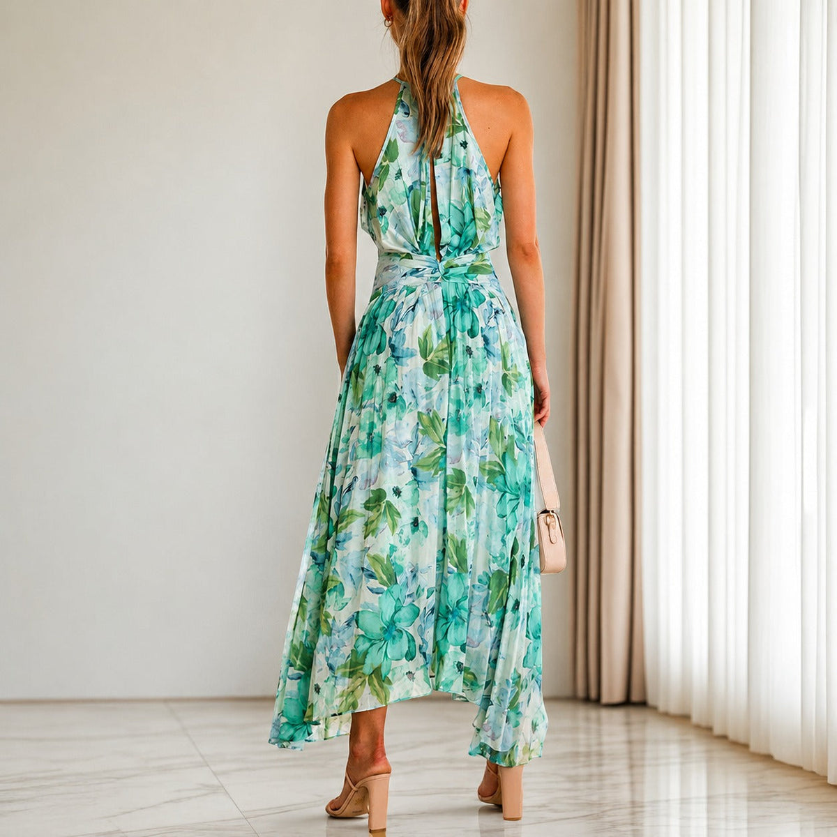 Emaan - Elegantes Maxikleid mit Blumenmotiv