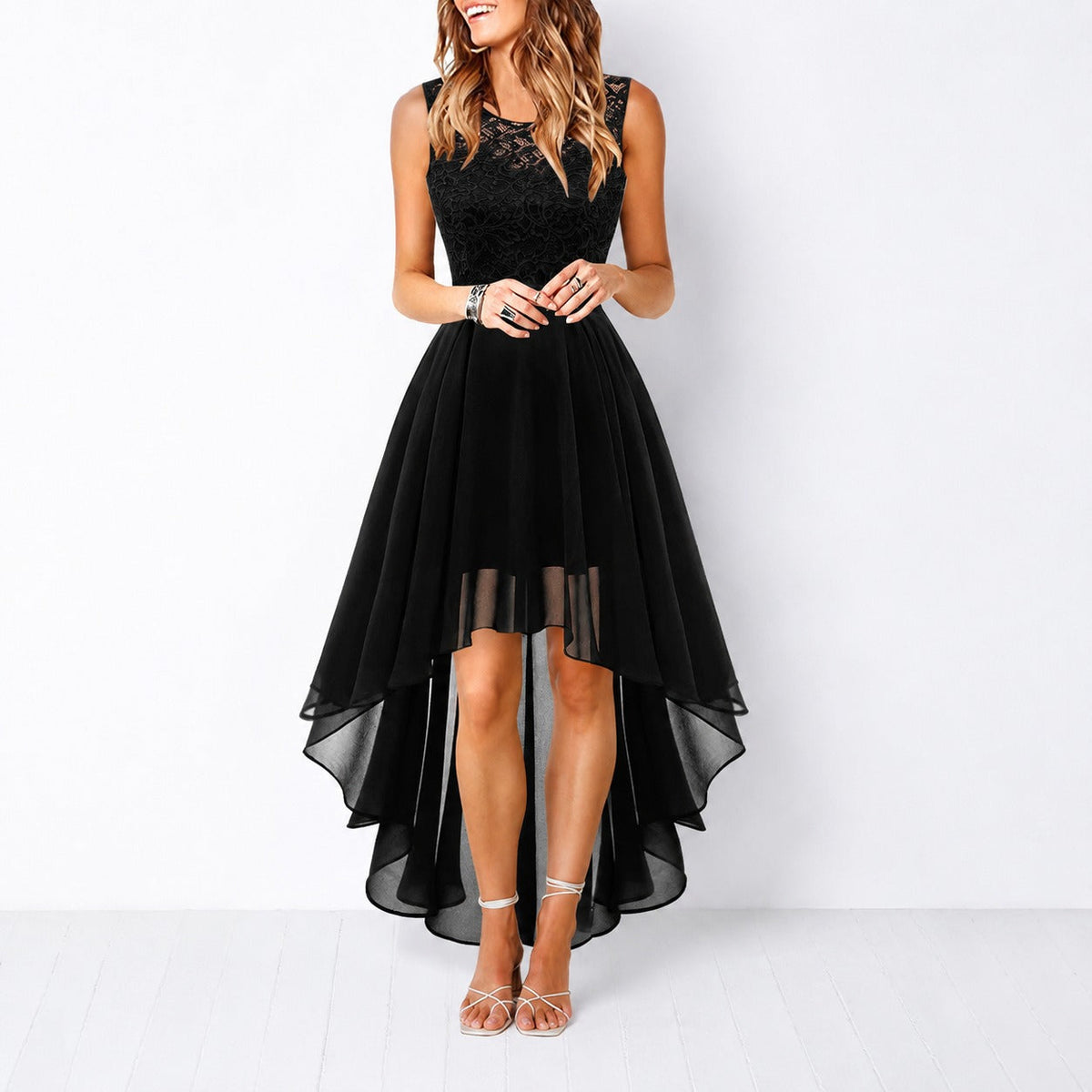 Airish - Anziehendes asymmetrisches Kleid