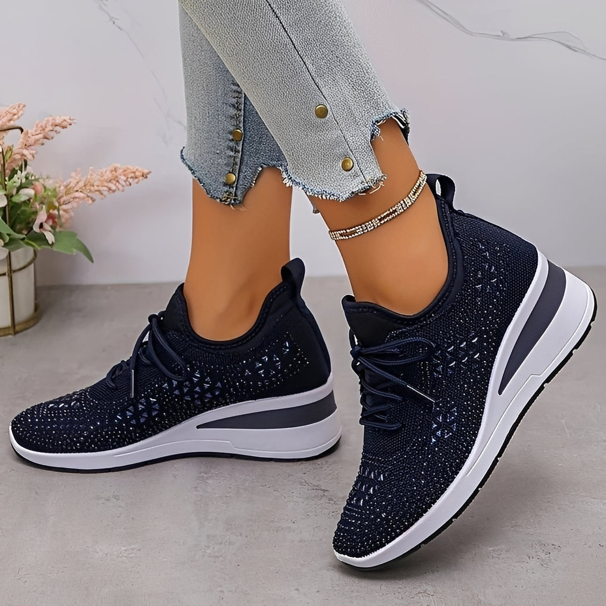 Elodie - Modische bequeme Sneakers mit glänzenden Akzenten