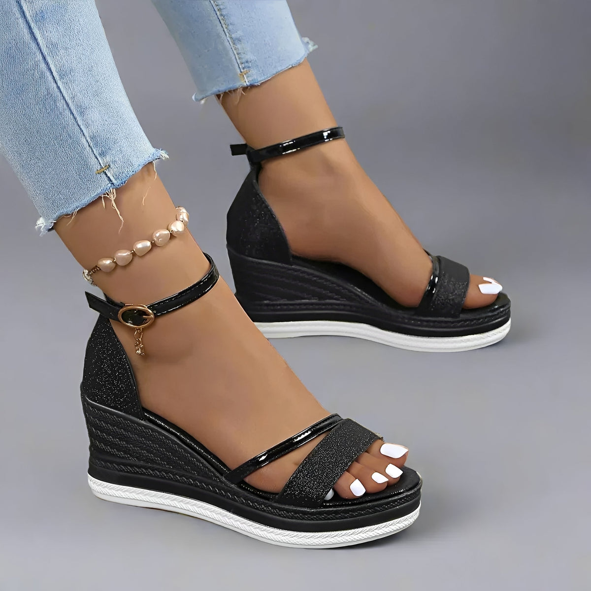 Mildred - Schicke Sandalen mit Schnalle