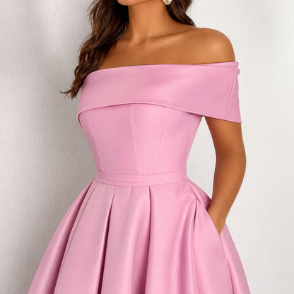 Erika - Elegantes Kleid mit freien Schultern