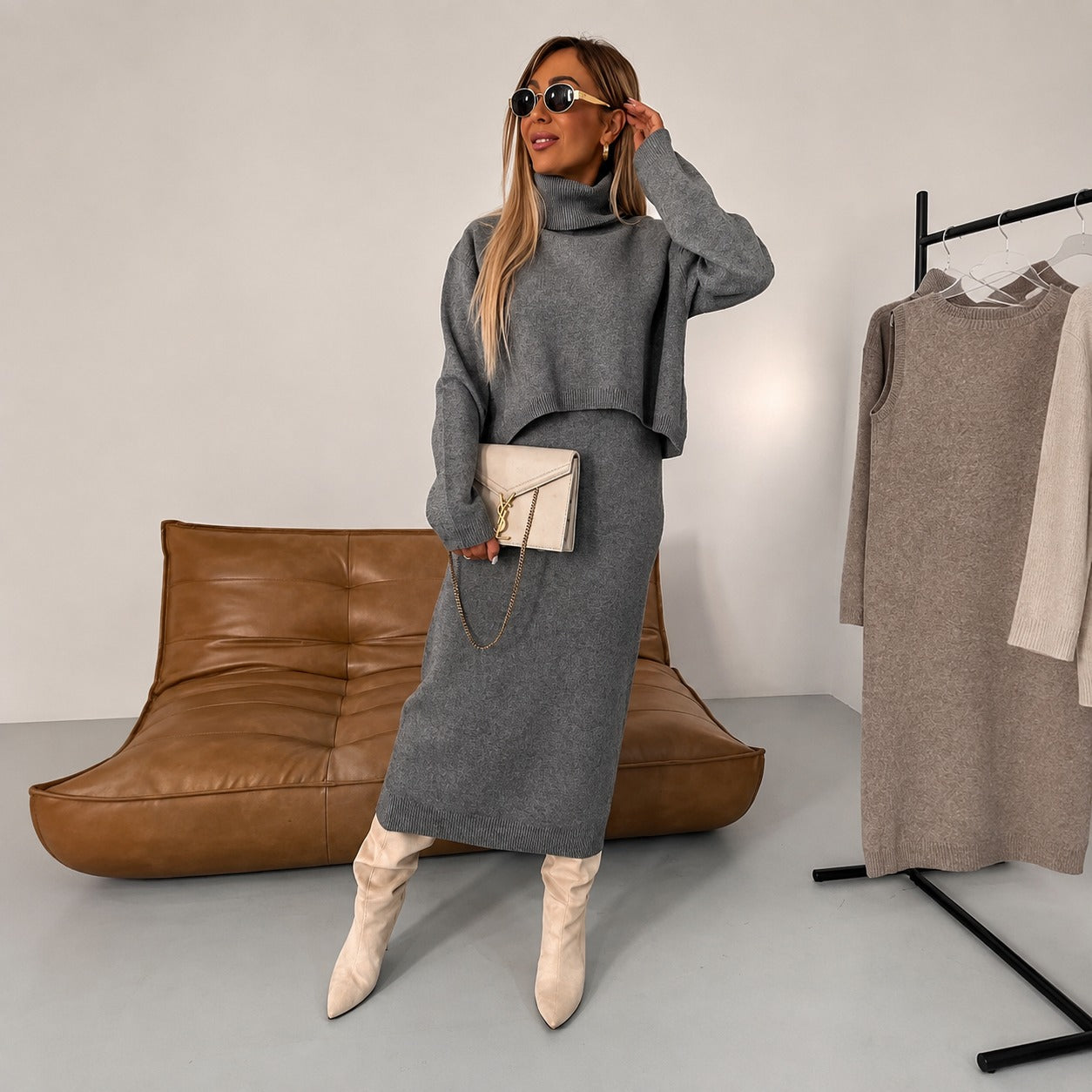 Odette - Komfortables Set mit Kleid und Rollkragenpullover