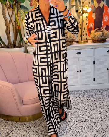 Valerie - Stilvolles Kleid mit geometrischem Design