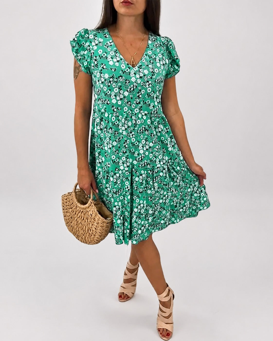 Gwen - Luftiges Midikleid mit Blumendesign