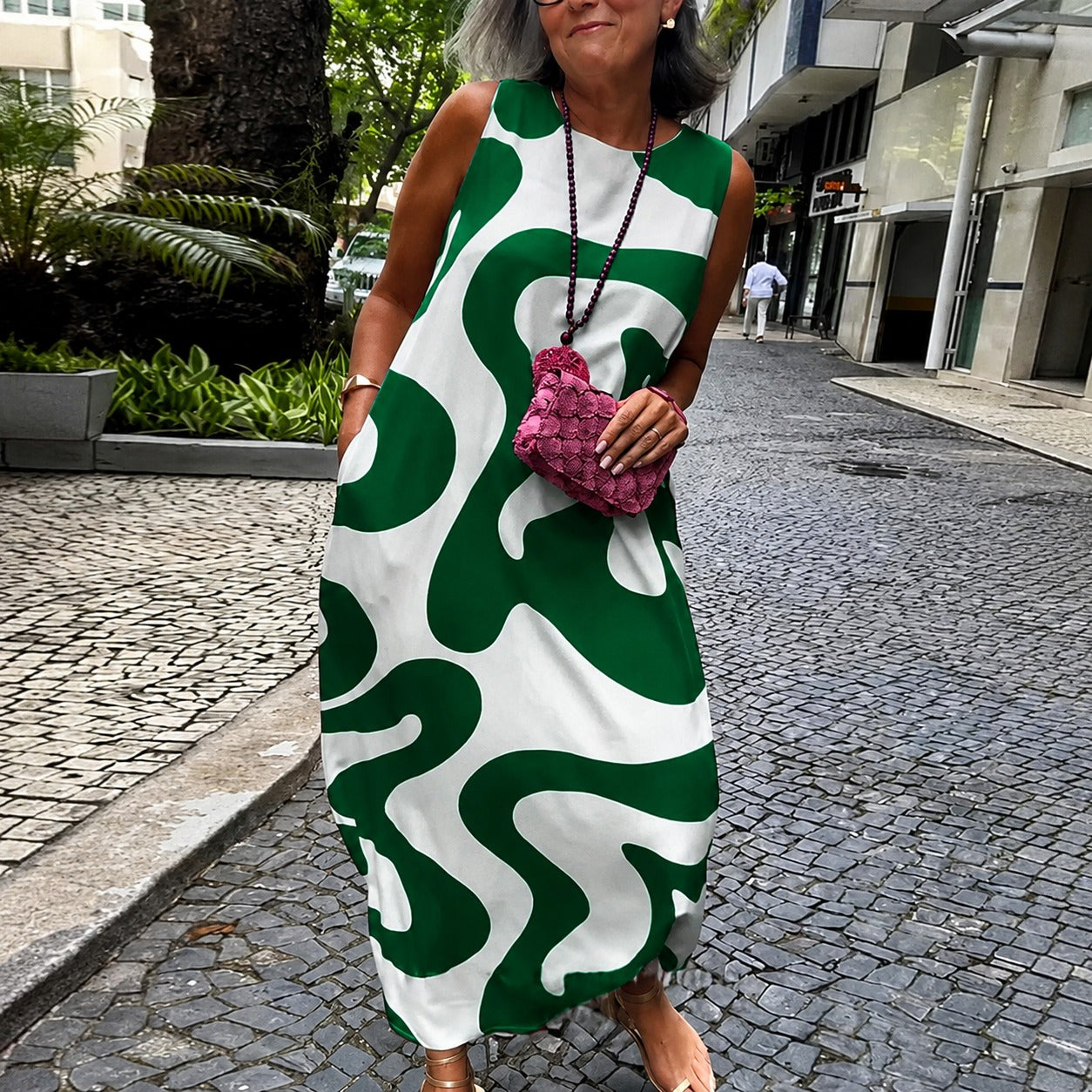 Taylor - Schickes ärmelloses Kleid mit geometrischen Mustern