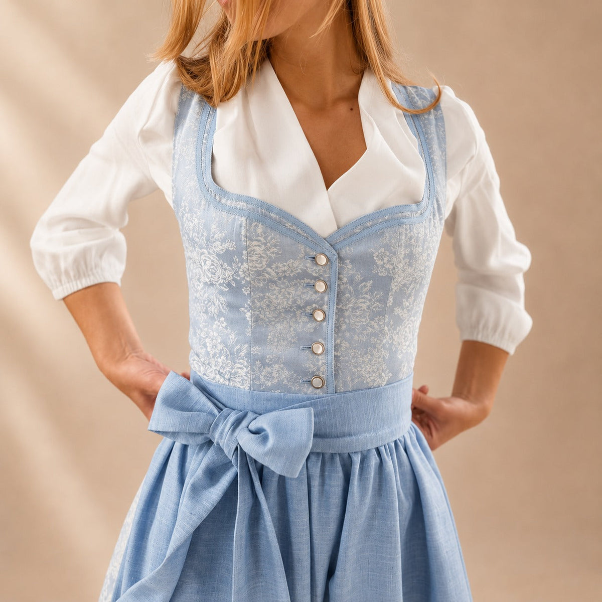 Cora - Klassisches Oktoberfestkleid mit Schleifenakzent (Futter nicht enthalten)