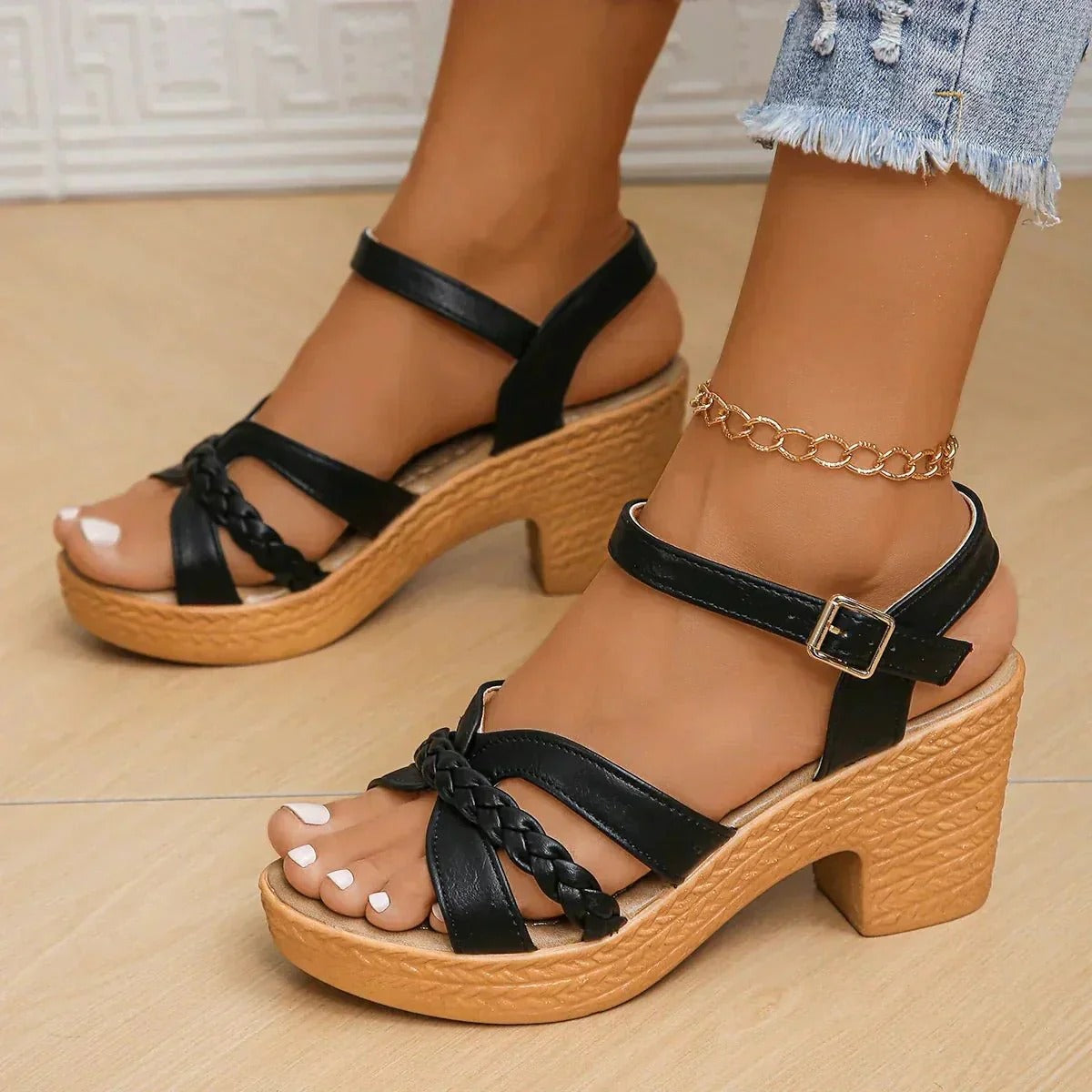 Ffion - Trendige, einfarbige Sandalen