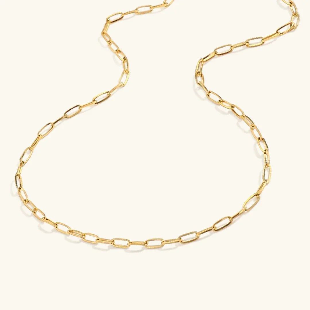 Nadia – Stilvolle goldene Paperclip-Halskette