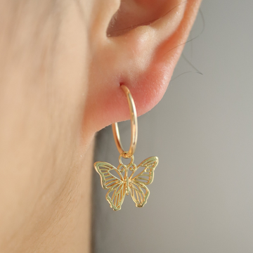Ohrhänger mit Schmetterling - Hängende hohle Form
