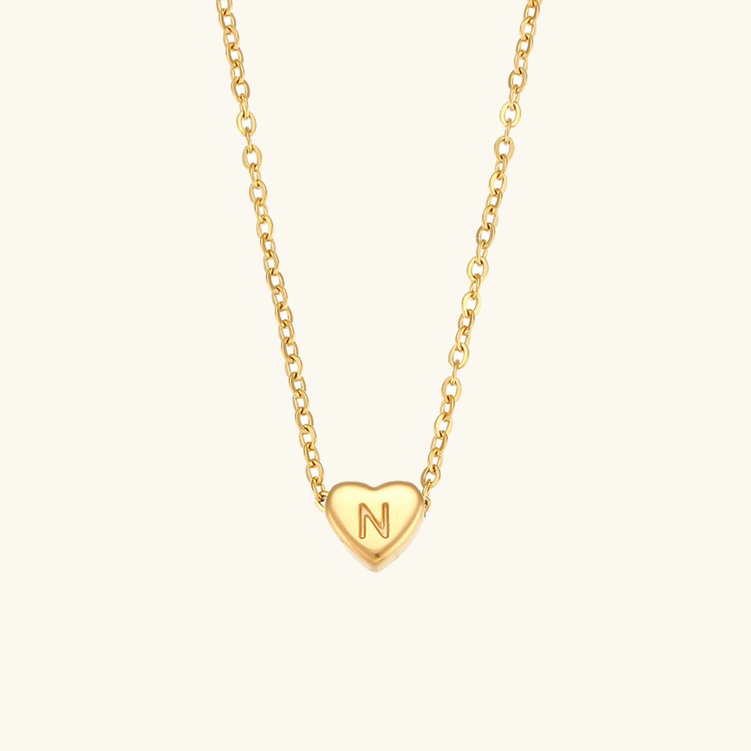 Herz - Halskette mit goldenen Buchstaben