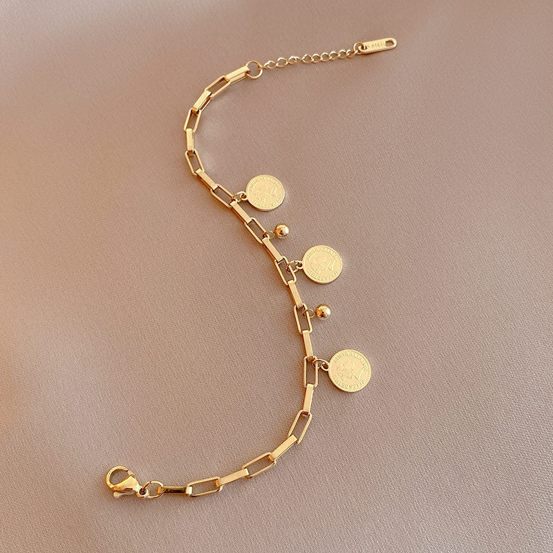 Maja – Anpassbares Armband mit Goldmünzen