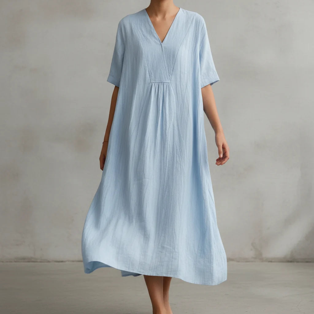 Jayela - Ein Kleid, das spielerische sommerliche Eleganz ausdrückt