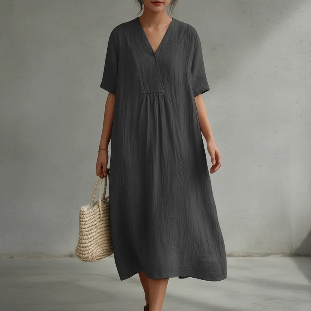 Jayela - Ein Kleid, das spielerische sommerliche Eleganz ausdrückt