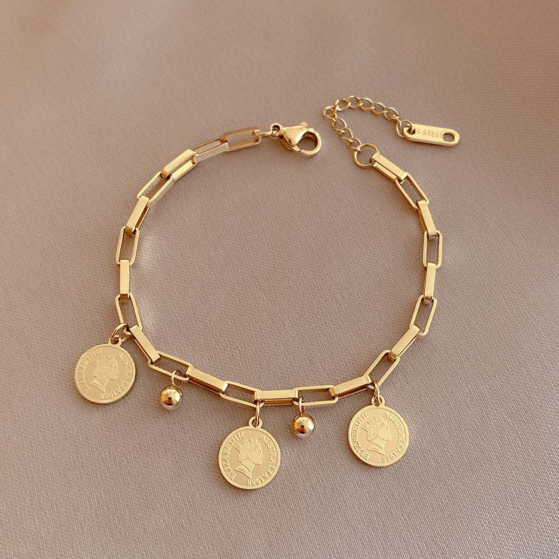 Maja – Anpassbares Armband mit Goldmünzen