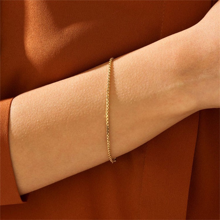 Victoria - Goldenes Kettenarmband