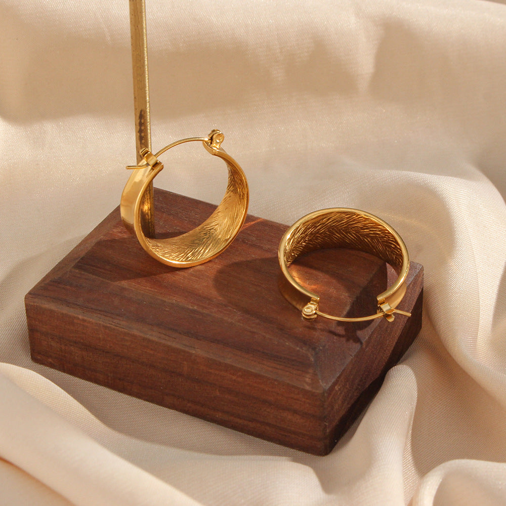 Lyla – Goldene Ohrhänger