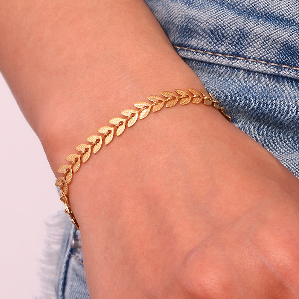 Delaida - Armband mit goldenem Blatt