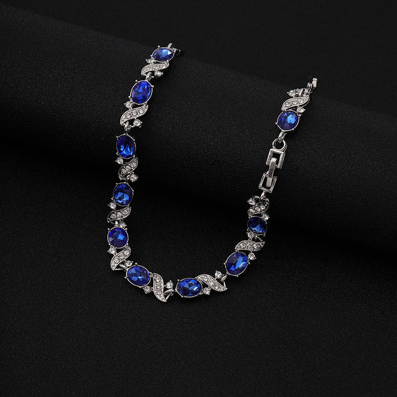 Carol – Stilvolles goldenes Armband