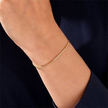 Victoria – Goldenes Kettenarmband