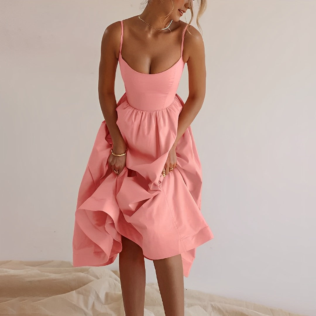 Fabiana - Kleid mit schmalen Trägern und gerafften Details