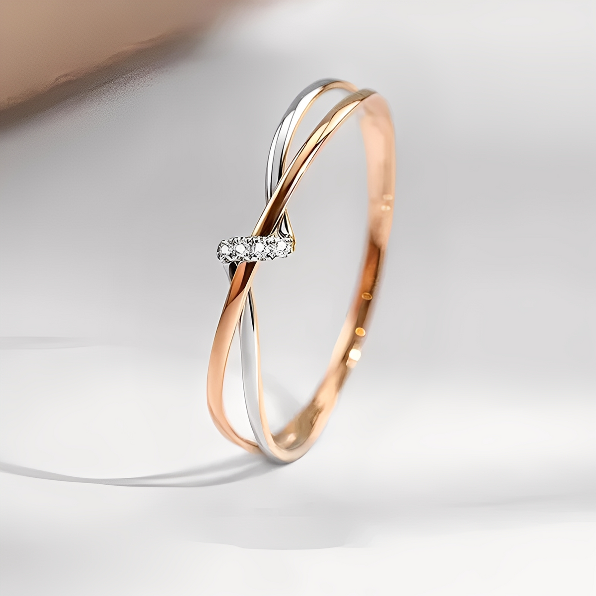 Eleane – Stilvoller bicolor Unendlichkeit-Ring