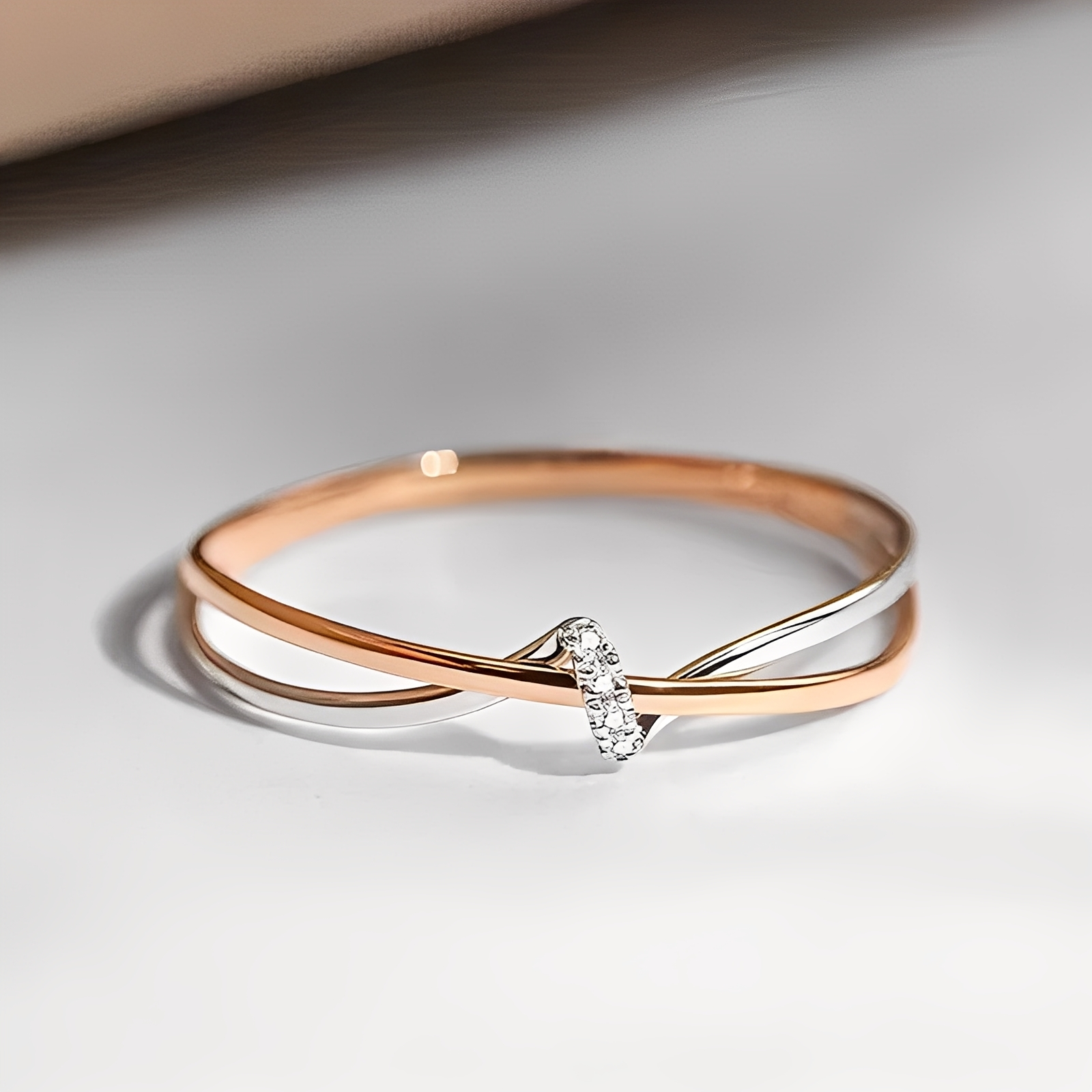 Eleane – Stilvoller bicolor Unendlichkeit-Ring