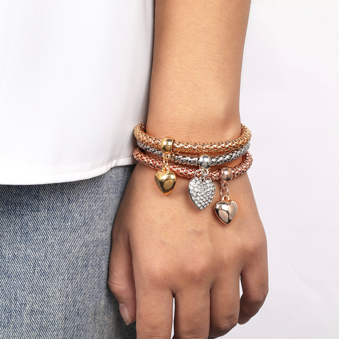 Aria – Metallarmband mit stabilen Herzen