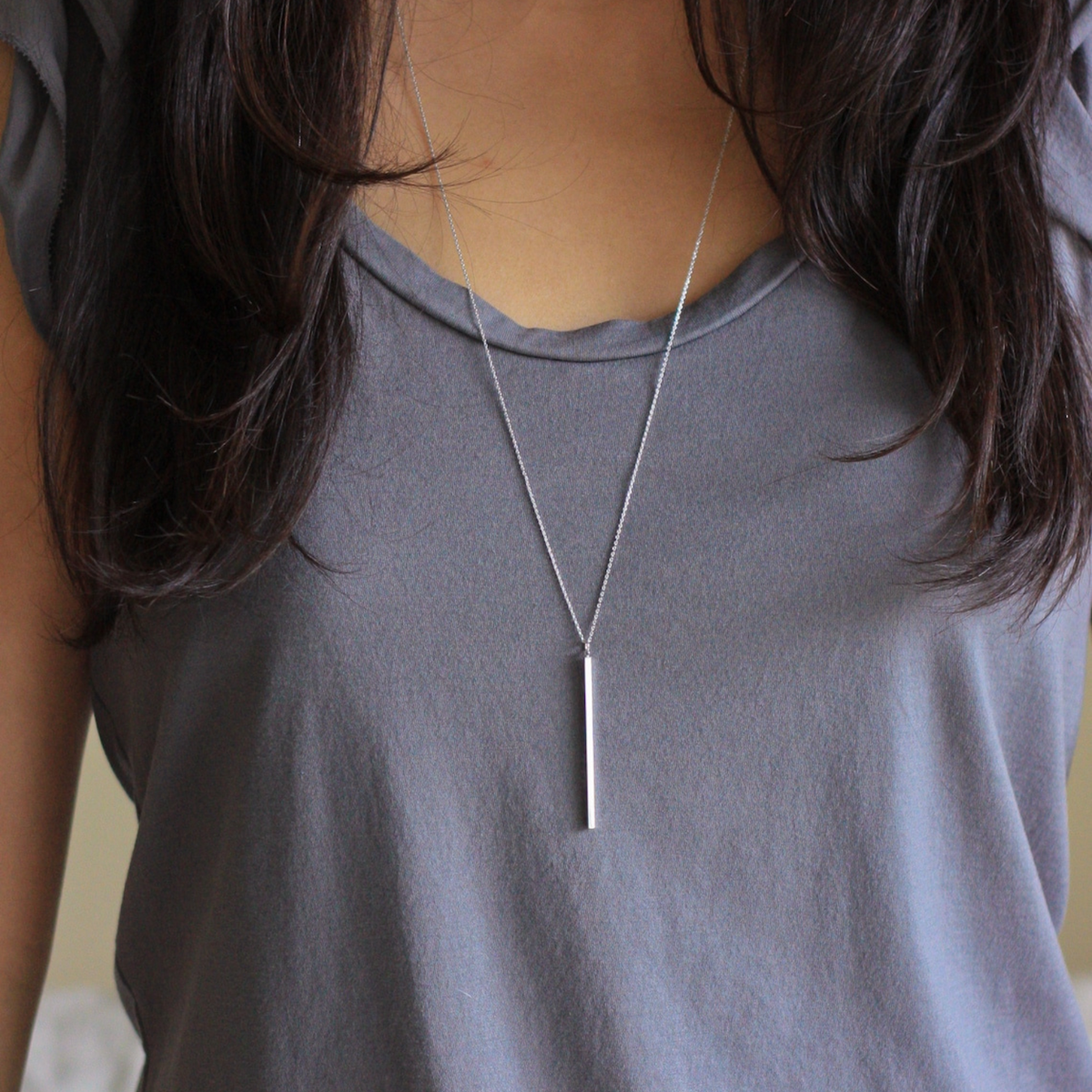 Elegante Stab-Halskette - Vertikales Stab-Halsband