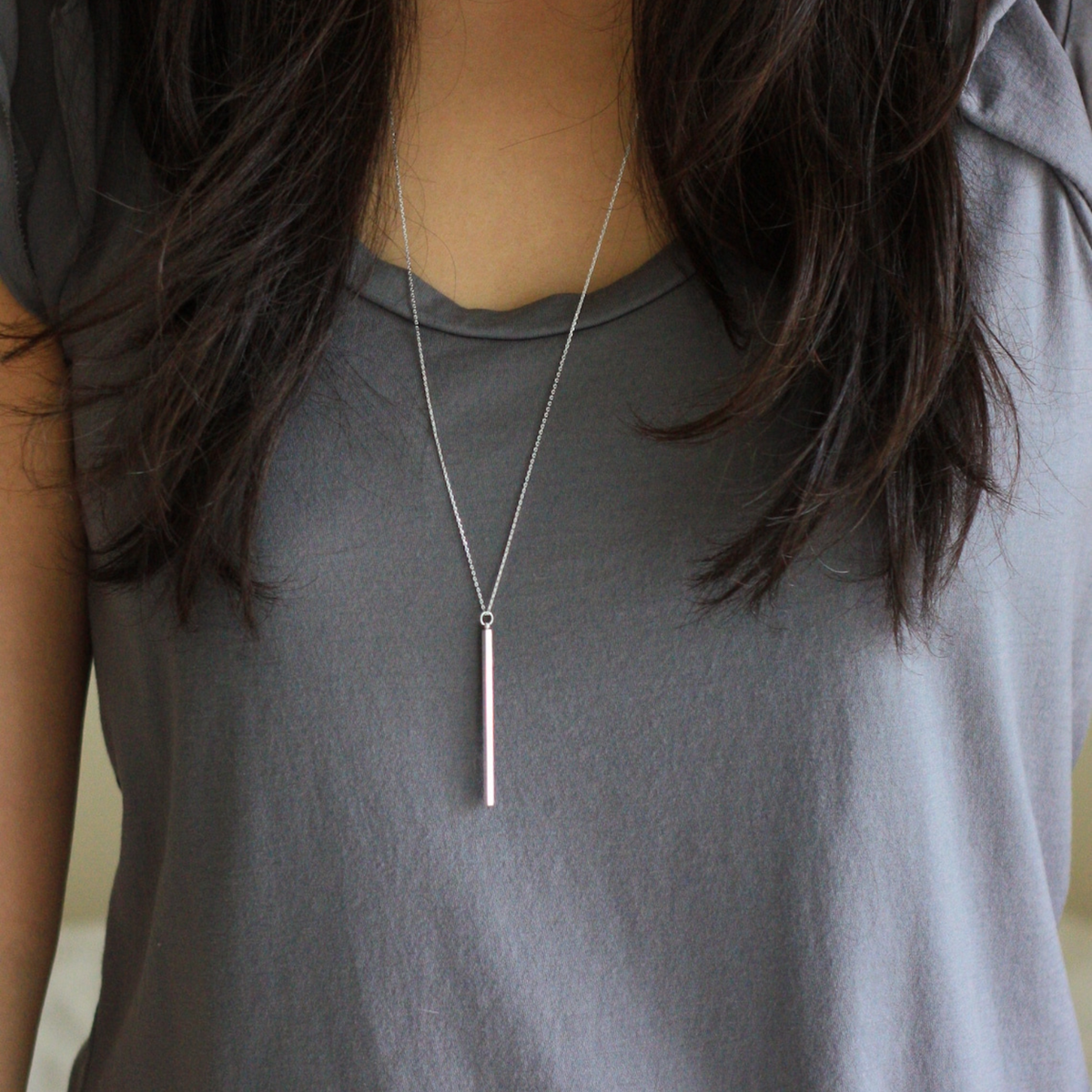 Elegante Stab-Halskette - Vertikales Stab-Halsband
