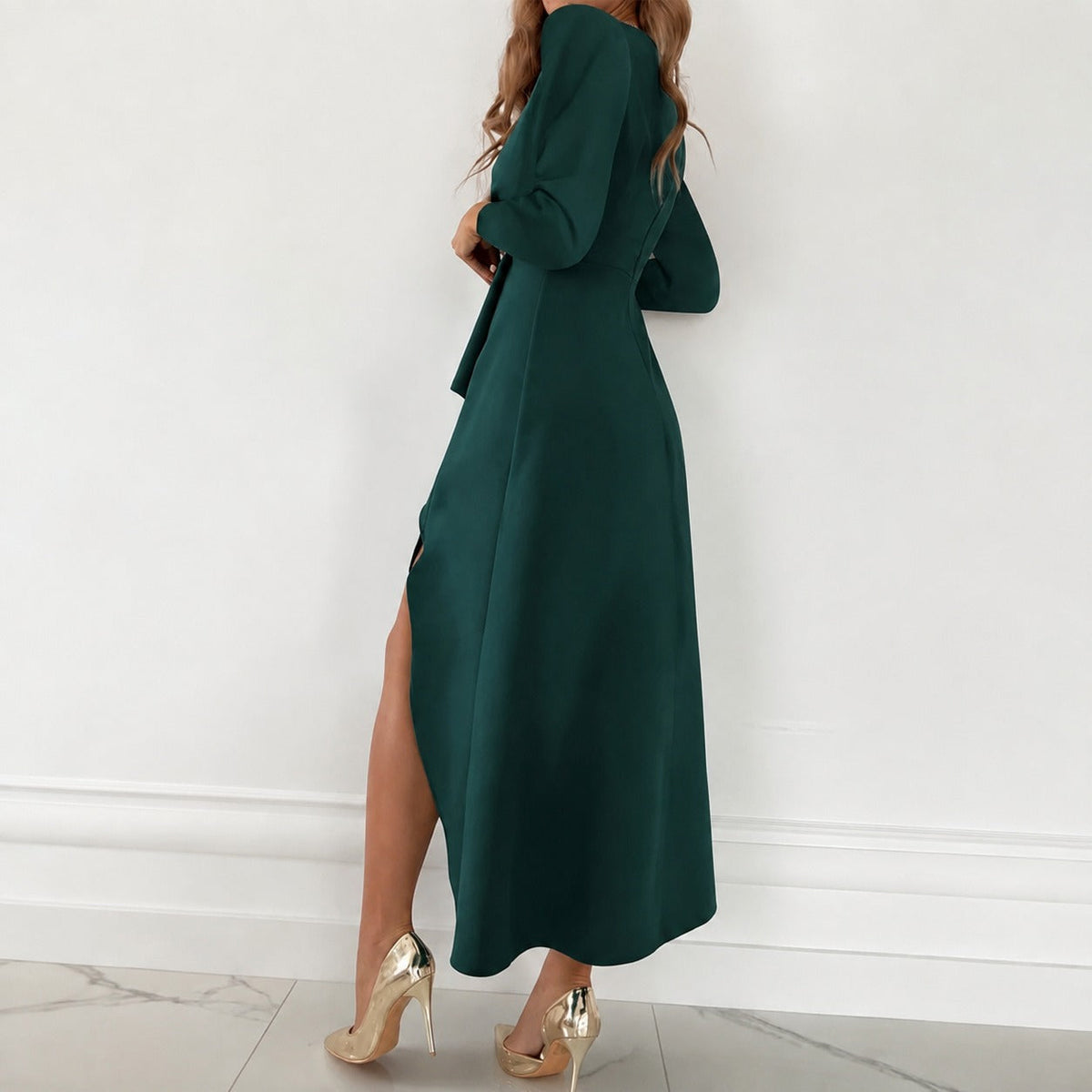 Shannon - Stilvolles langärmeliges Faltenkleid