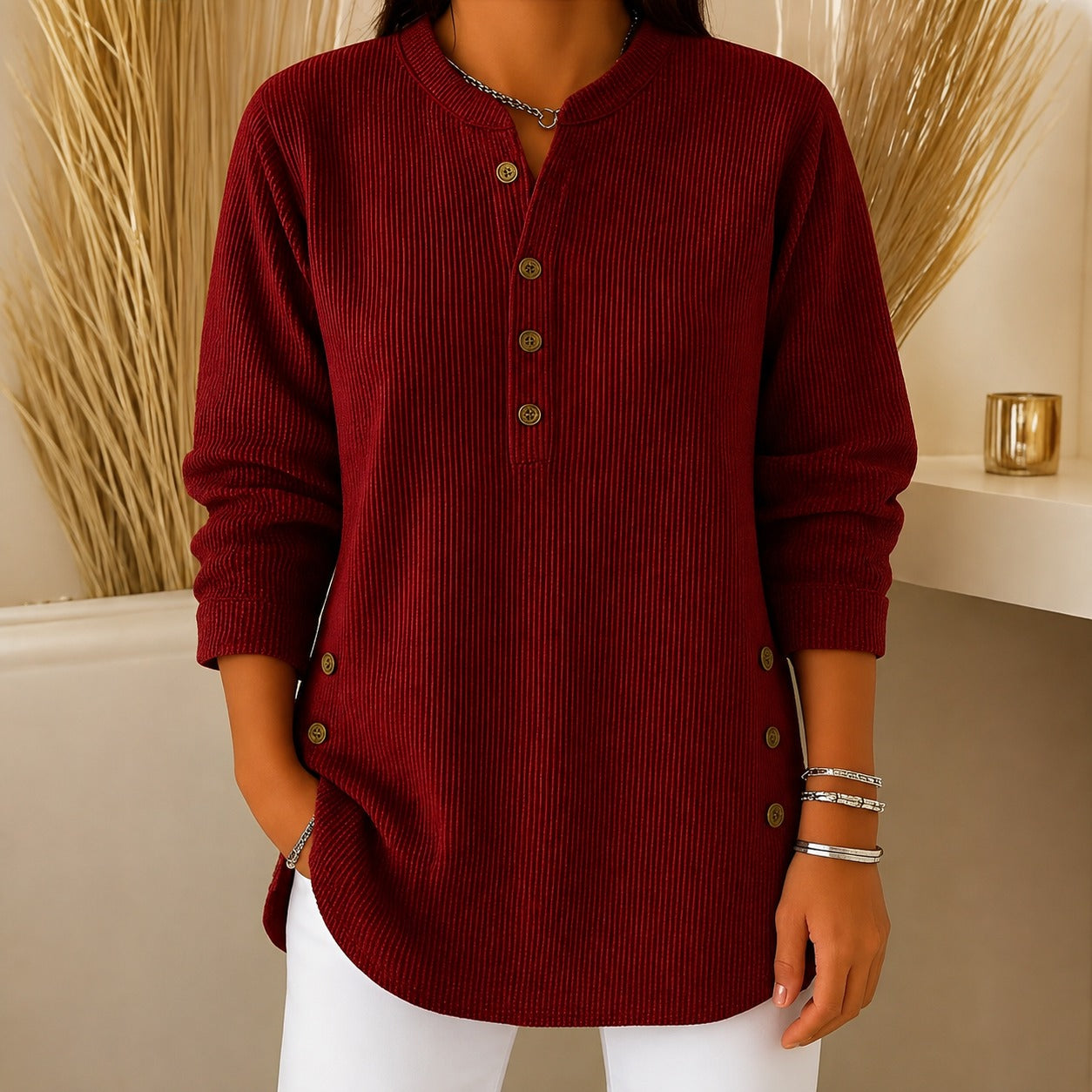 Jocelyn - Ein behaglicher Damenpullover mit Knopfdetails