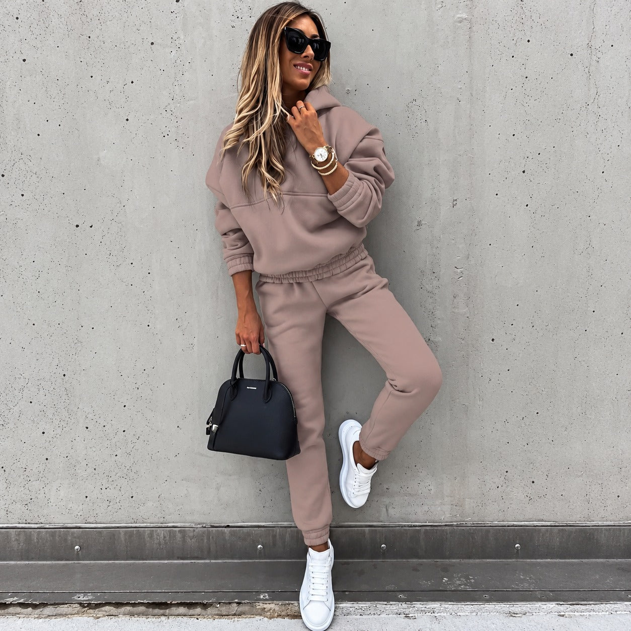 Alisha - Set mit langärmeligem Sweatshirt und Hose
