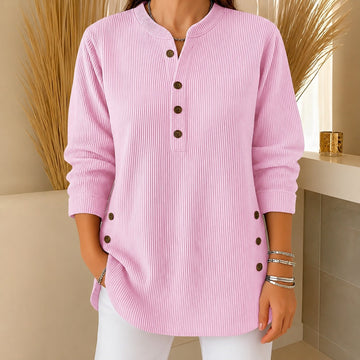 Jocelyn - Ein behaglicher Damenpullover mit Knopfdetails